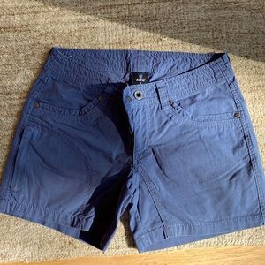 Kuhl Splash size2 women’s shorts in blue.